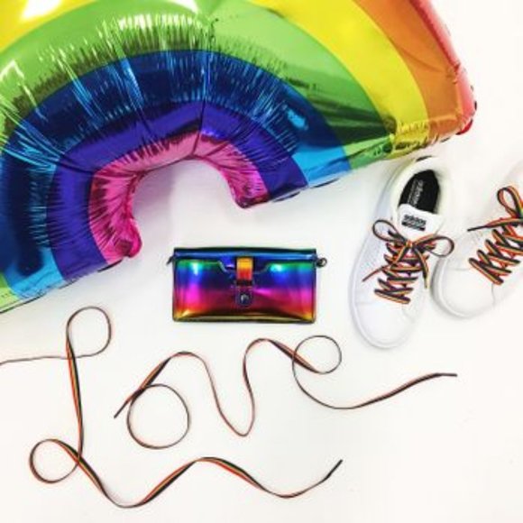 DSW Accessories - RAINBOW SHOELACES